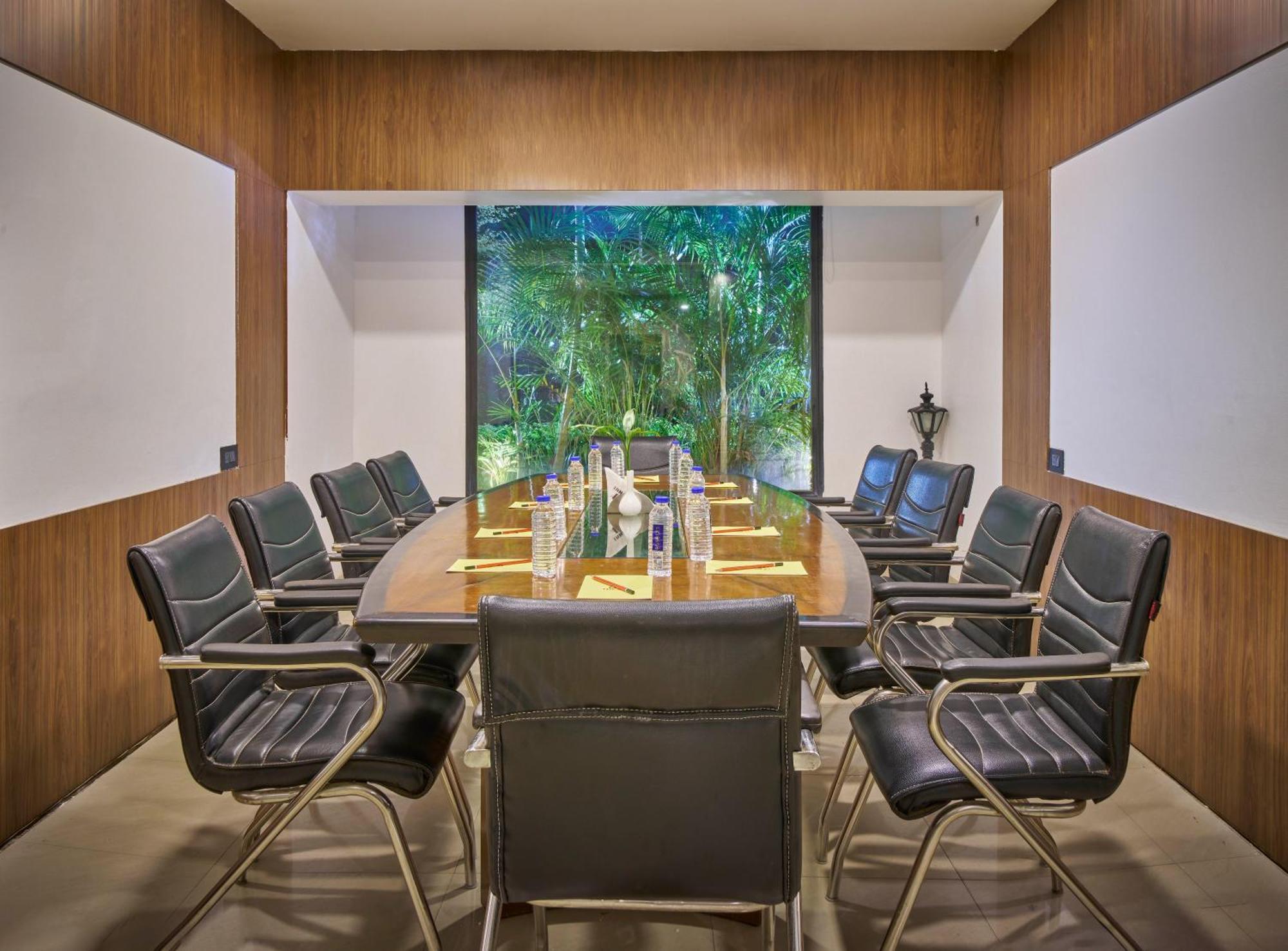 Hotel Hindusthan International, בובנשוואר מראה חיצוני תמונה