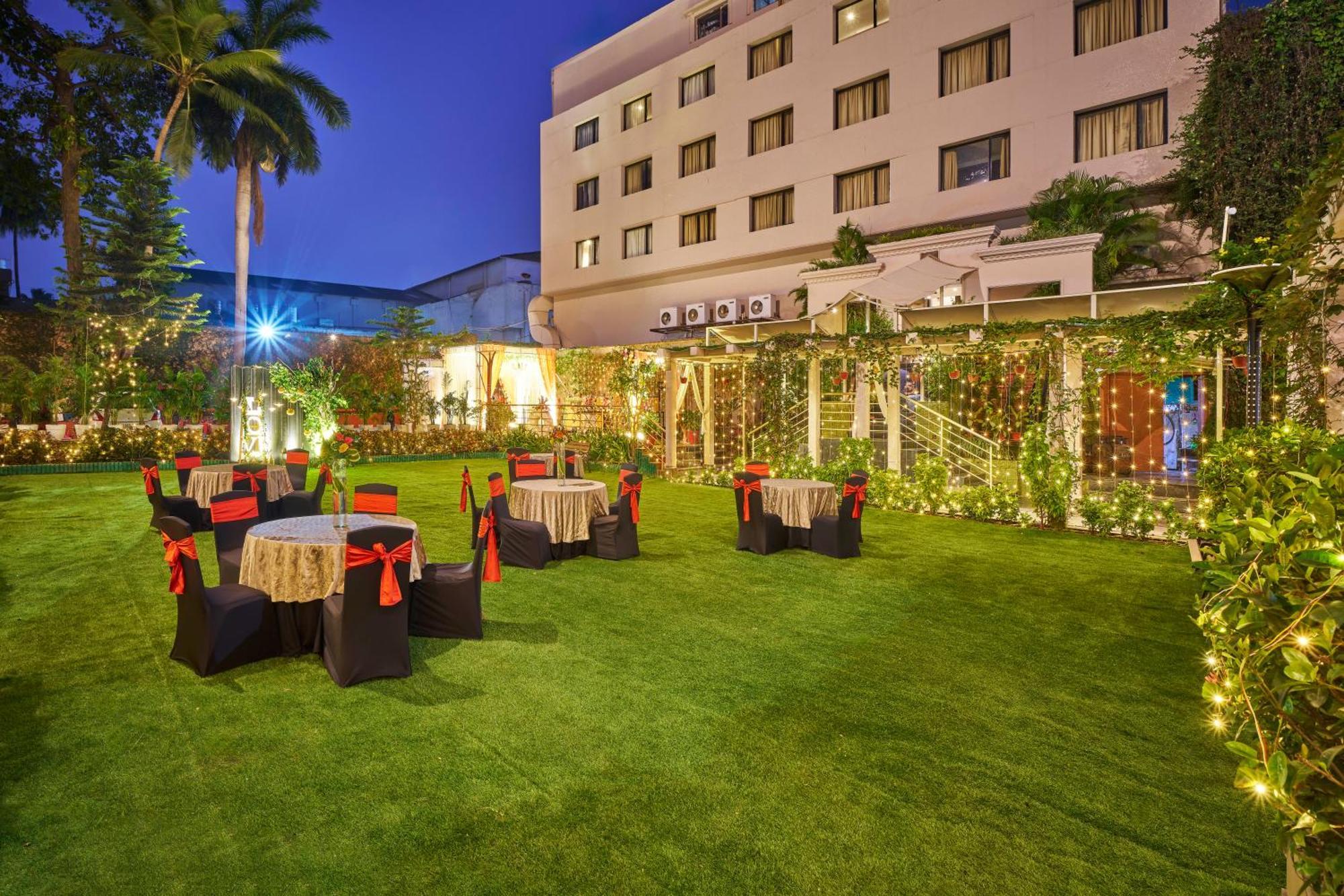 Hotel Hindusthan International, בובנשוואר מראה חיצוני תמונה