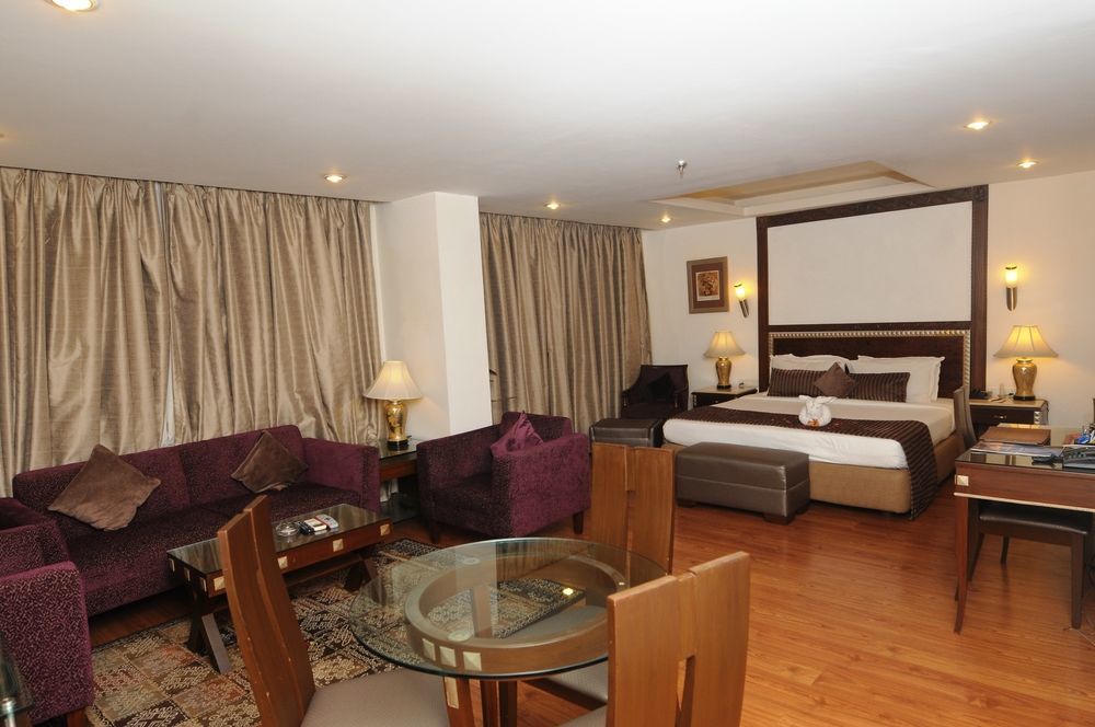 Hotel Hindusthan International, בובנשוואר מראה חיצוני תמונה